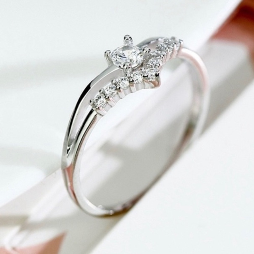 Sterling Silver Ring - Picture 4 of 4